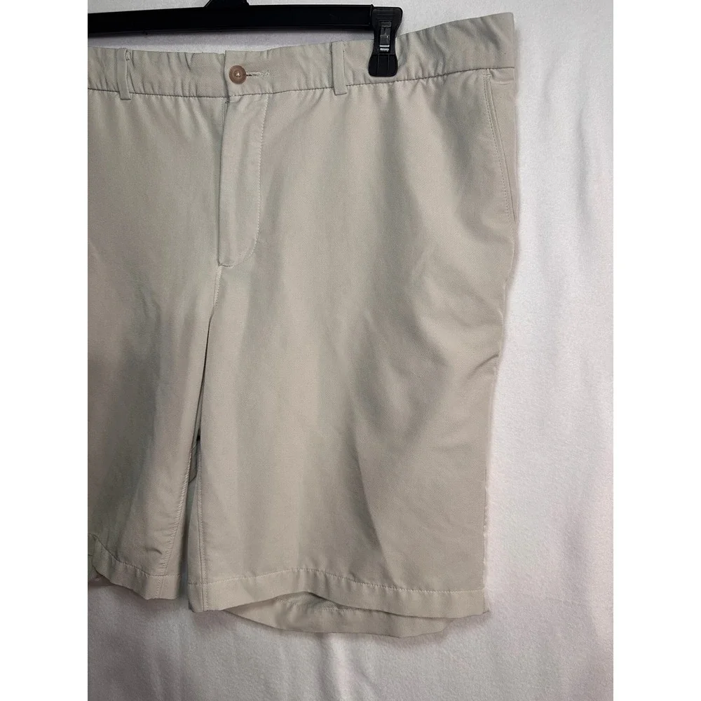 Nike Dri-FIT Mens Golf Shorts Light Gray Size 40 Stretch Performance Flat Front‎
